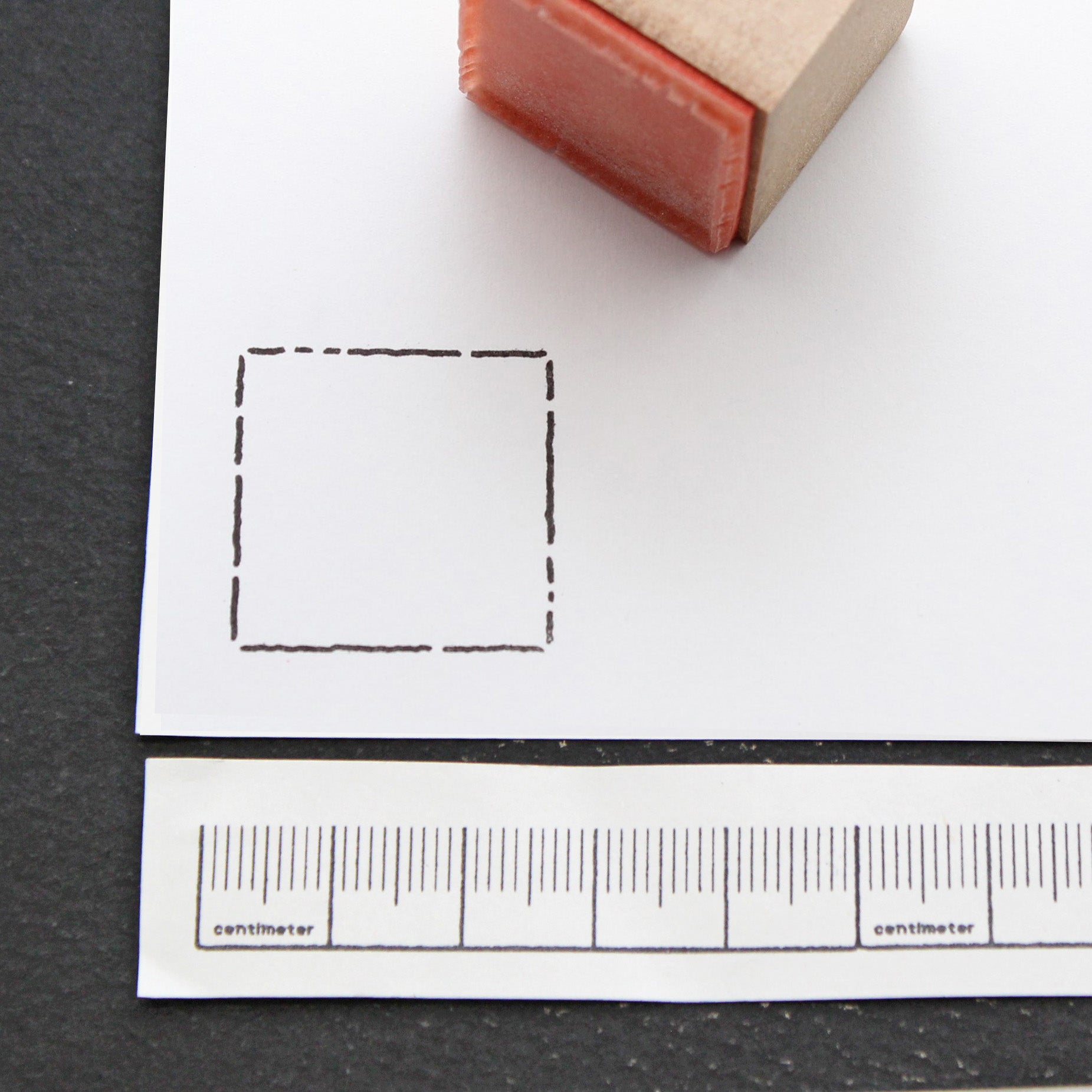 Shake line frame, square