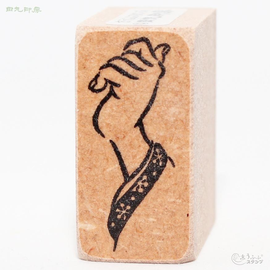 Maiko在冬天的手